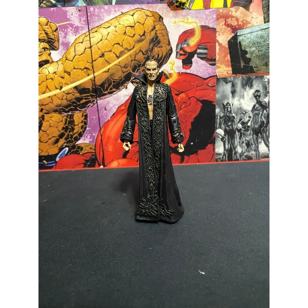 Mezco Toyz - Underworld - Viktor